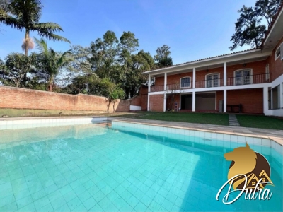 Casa de Vila Jardim Riviera 450m² 03 Dormitórios 03 Suítes 4 Vagas