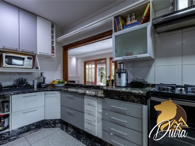 Los Alamos Chácara Monte Alegre 456m² 04 Dormitórios 02 Suítes 4 Vagas