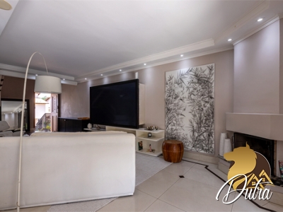 Los Alamos Chácara Monte Alegre 456m² 04 Dormitórios 02 Suítes 4 Vagas