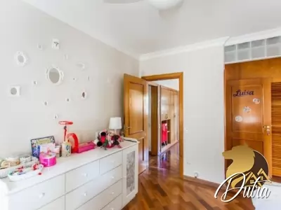 Vila Residencial Giardino Di Milano Alto da Boa Vista 630m² 05 Dormitórios 04 Suítes 6 Vagas