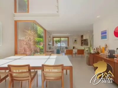 Padrão Jardim Paulistano 250m² 03 Dormitórios 01 Suítes 2 Vagas