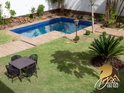 Casa de Vila Jardim Morumbi 695m² 05 Dormitórios 04 Suítes 10 Vagas