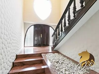 Casa de Vila Jardim Guedala 600m² 04 Dormitórios 04 Suítes 5 Vagas