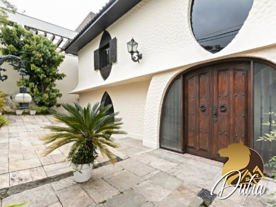 Casa de Vila Jardim Guedala 600m² 04 Dormitórios 04 Suítes 5 Vagas