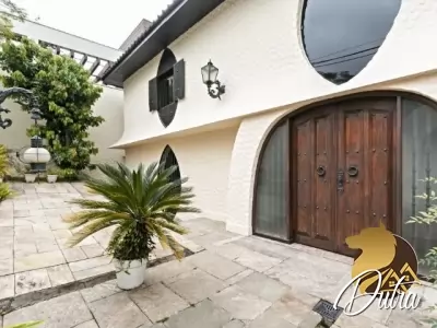 Casa de Vila Jardim Guedala 600m² 04 Dormitórios 04 Suítes 5 Vagas