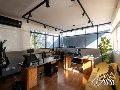 Casa Comercial Alto de Pinheiros 475m² 02 Dormitórios 9 Vagas