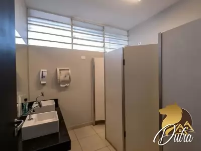 Casa Comercial Alto de Pinheiros 475m² 02 Dormitórios 9 Vagas