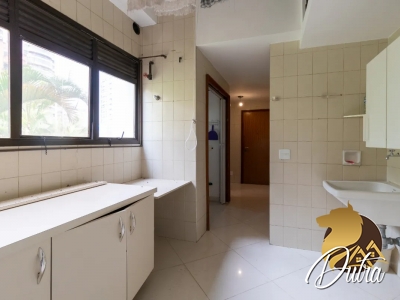 Edifício Miraflores Itaim Bibi 210m² 03 Dormitórios 03 Suítes 3 Vagas