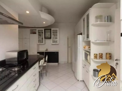 Palacete Papillon Itaim Bibi 180m² 03 Dormitórios 02 Suítes 3 Vagas