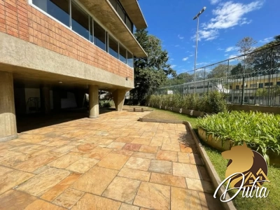 Araucária Jardim Paulista 170m² 04 Dormitórios 02 Suítes 1 Vagas
