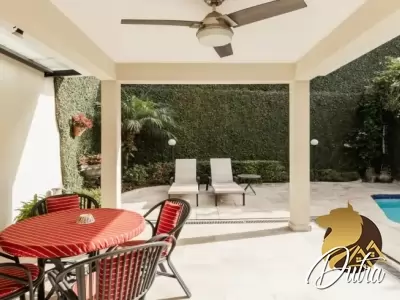 Sobrado Jardim Europa 207m² 03 Dormitórios 02 Suítes 2 Vagas