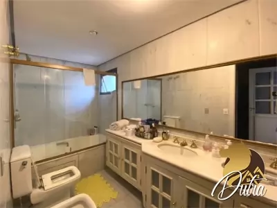 Edifício Pallazzo Adriano Itaim Bibi 245m² 05 Dormitórios 04 Suítes 4 Vagas