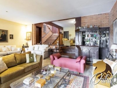 Padrão Cidade Jardim 250m² 04 Dormitórios 03 Suítes 3 Vagas