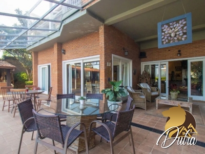 Padrão Cidade Jardim 250m² 04 Dormitórios 03 Suítes 3 Vagas