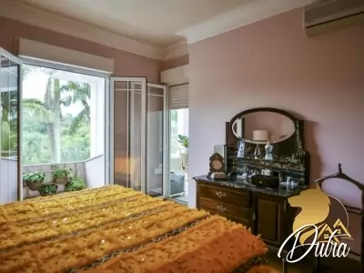 Haras Guancan Granja Viana 1000m² 05 Dormitórios 04 Suítes 6 Vagas