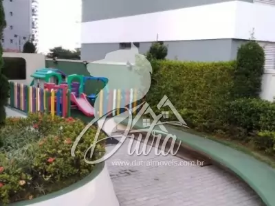 Edifício Adriana Aclimação 240m² 04 Dormitórios 02 Suítes 3 Vagas