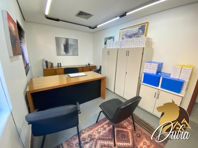 Casa Comercial Jardim América 734m² 06 Dormitórios 02 Suítes 6 Vagas