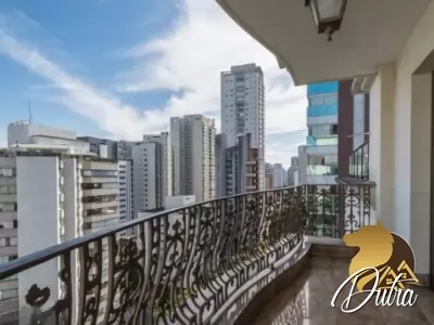 Mansão das Tulipas Campo Belo 440m² 04 Dormitórios 03 Suítes 4 Vagas