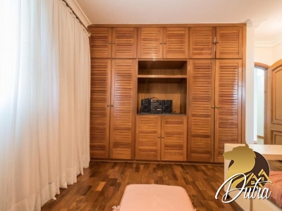 Mansão das Tulipas Campo Belo 440m² 04 Dormitórios 03 Suítes 4 Vagas