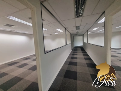 Company Plaza Pinheiros 775m² 21 Vagas
