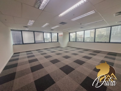 Company Plaza Pinheiros 775m² 21 Vagas