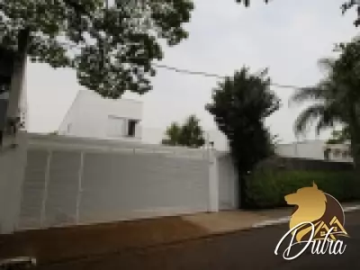 Casa no Jardim luzitânia Jardim Luzitânia 650m² 04 Dormitórios 02 Suítes 8 Vagas