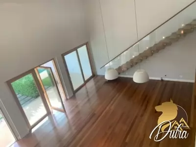 Casa no Jardim luzitânia Jardim Luzitânia 650m² 04 Dormitórios 02 Suítes 8 Vagas
