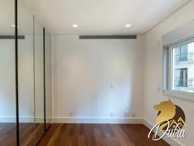 Celebration Itaim Vila Olímpia 455m² 04 Dormitórios 04 Suítes 5 Vagas