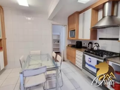 Casa de Condomínio Brooklin Paulista 266m² 04 Dormitórios 02 Suítes 3 Vagas