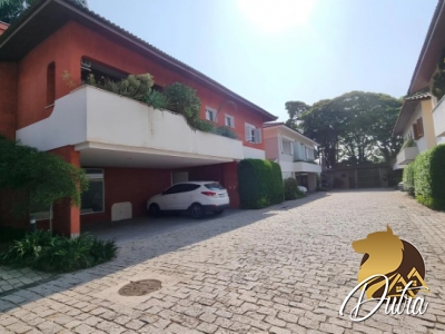 Casa de Condomínio Brooklin Paulista 266m² 04 Dormitórios 02 Suítes 3 Vagas