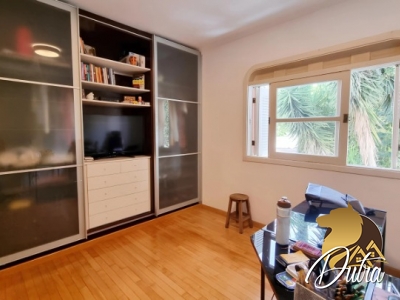 Casa de Condomínio Brooklin Paulista 266m² 04 Dormitórios 02 Suítes 3 Vagas