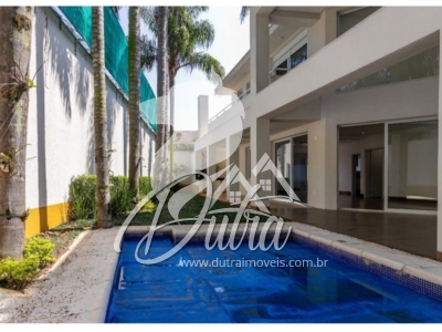 Condominio Vila Alba Alto Da Boa Vista 530m² 04 Dormitórios 04 Suítes 6 Vagas