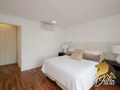 Maison Charlotte Vila Nova Conceição 700m² 04 Dormitórios 04 Suítes 8 Vagas