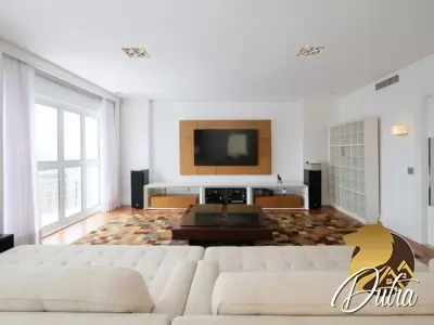 Maison Charlotte Vila Nova Conceição 700m² 04 Dormitórios 04 Suítes 8 Vagas