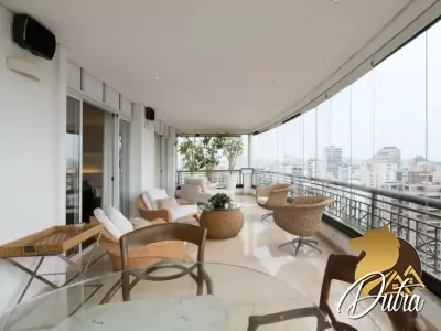 Maison Charlotte Vila Nova Conceição 700m² 04 Dormitórios 04 Suítes 8 Vagas