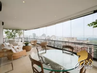 Maison Charlotte Vila Nova Conceição 700m² 04 Dormitórios 04 Suítes 8 Vagas