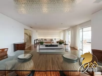 Maison Charlotte Vila Nova Conceição 700m² 04 Dormitórios 04 Suítes 8 Vagas