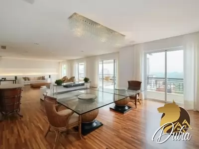 Maison Charlotte Vila Nova Conceição 700m² 04 Dormitórios 04 Suítes 8 Vagas