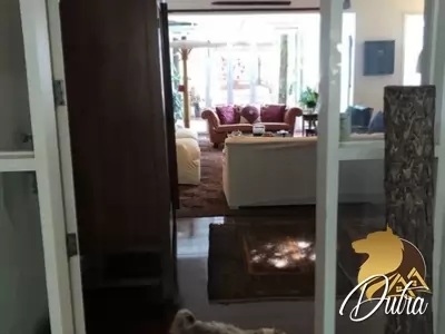 Padrão Jardim Europa 286m² 04 Dormitórios 04 Suítes 2 Vagas