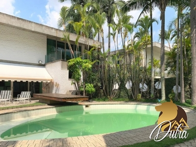 Padrão Vila Madalena 686m² 04 Dormitórios 04 Suítes 6 Vagas