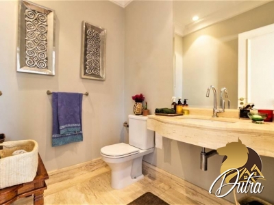 Edificio praça villa lobos Pinheiros 530m² 05 Dormitórios 04 Suítes 6 Vagas