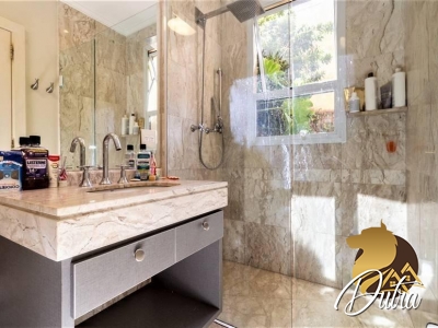 Edificio praça villa lobos Pinheiros 530m² 05 Dormitórios 04 Suítes 6 Vagas