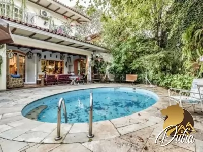 Adolpho Lindenberg Jardim Europa 531m² 04 Dormitórios 04 Suítes 5 Vagas