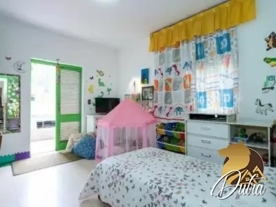 Padrão Jardim Paulistano 350m² 04 Dormitórios 01 Suítes 4 Vagas