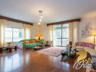 Padrão Jardim Paulistano 350m² 04 Dormitórios 01 Suítes 4 Vagas