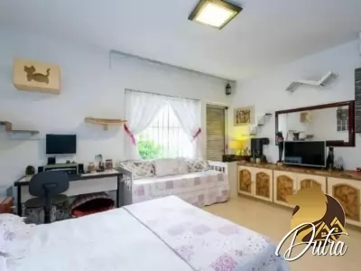 Padrão Jardim Paulistano 350m² 04 Dormitórios 01 Suítes 4 Vagas