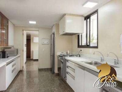 Condomínio Green Park Jardim Europa 580m² 03 Dormitórios 03 Suítes 4 Vagas