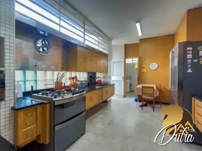 Padrão Jardim Paulista 441m² 04 Dormitórios 03 Suítes 2 Vagas