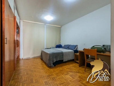 Padrão Jardim Paulista 441m² 04 Dormitórios 03 Suítes 2 Vagas