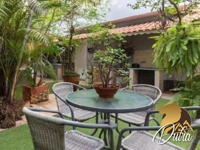 Padrão Jardim Europa 332m² 03 Dormitórios 01 Suítes 2 Vagas